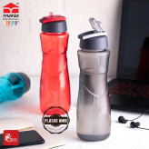 مانیا بطری کمر دار نی دار بزرگ گنجایش هفتصد و هفتاد میلی لیتر