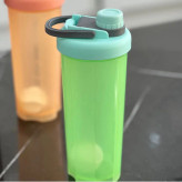 قمقمه شیکر مدل ساده همزن دار مانیسام