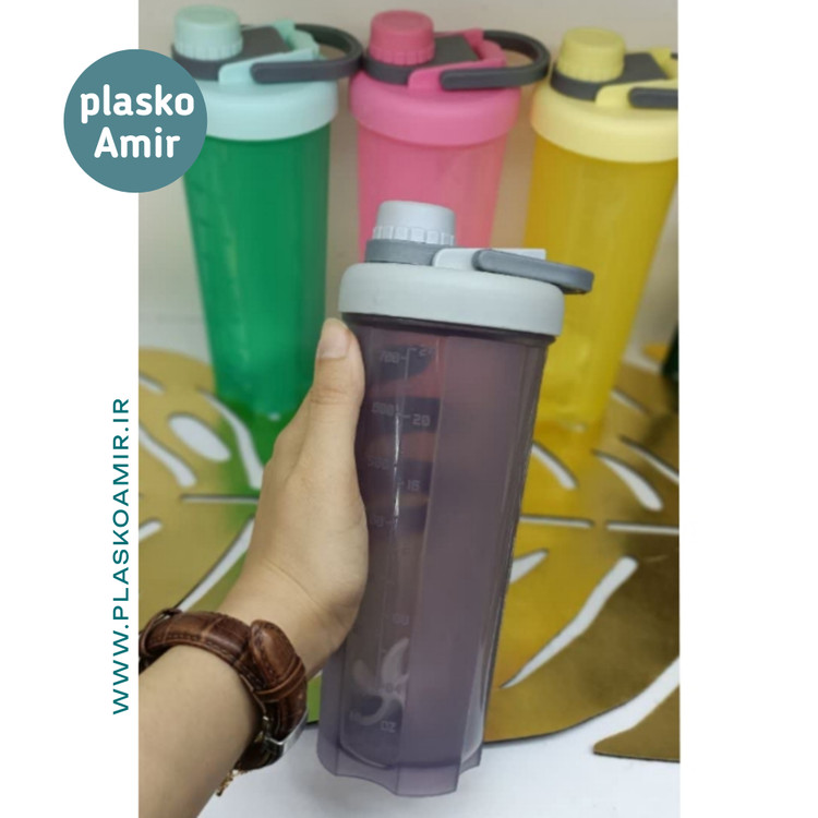 قمقمه شیکر مدل ساده همزن دار