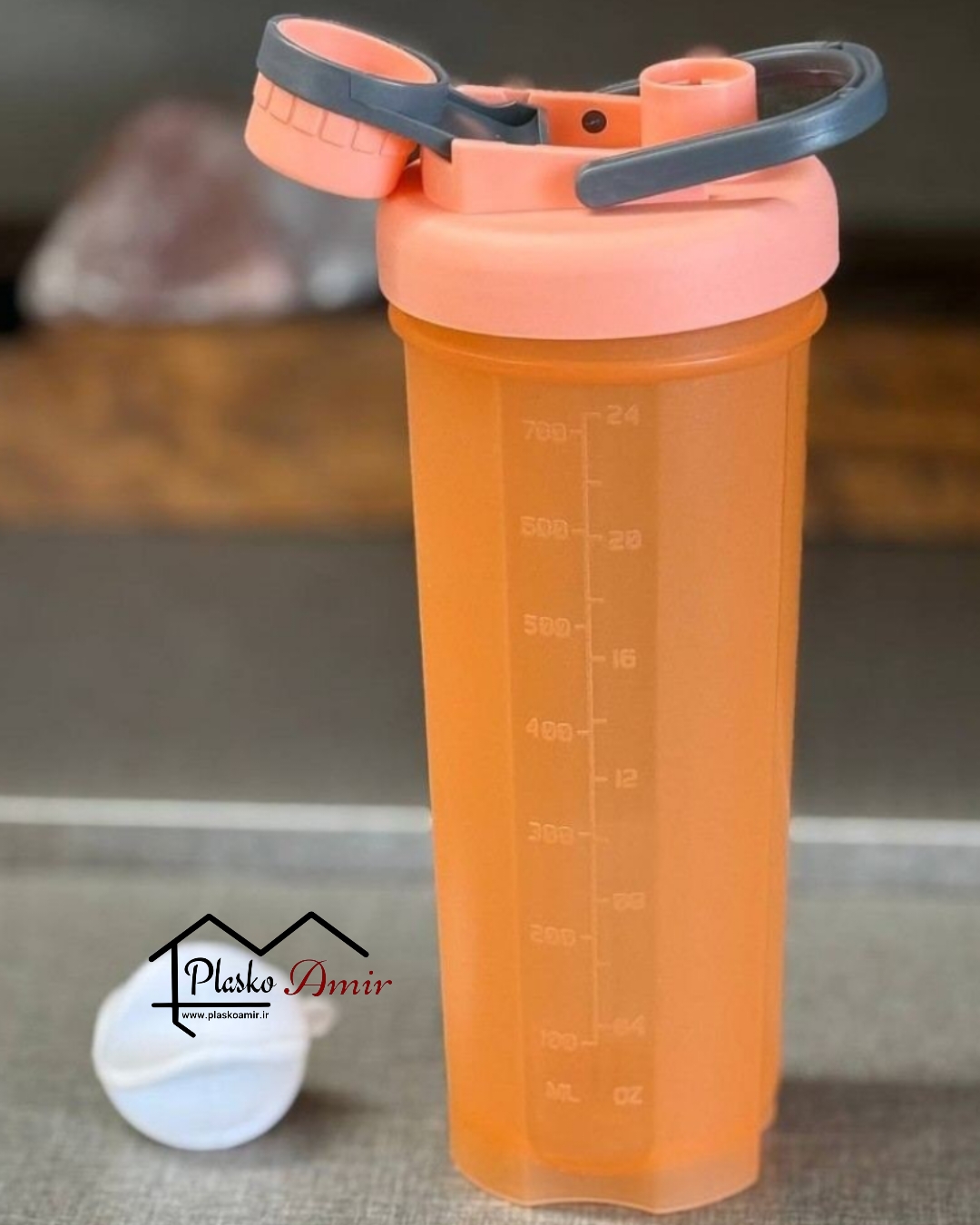 قمقمه شیکر مدل ساده همزن دار مانیسام